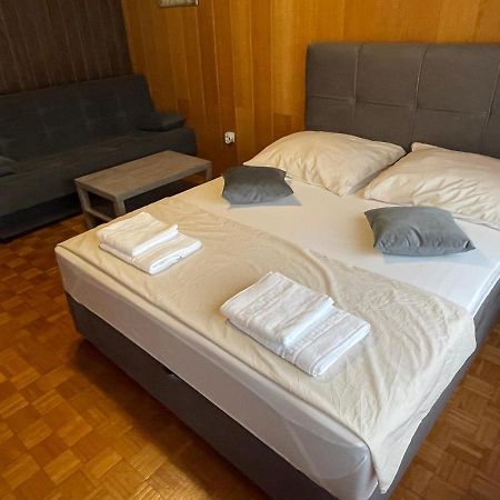Apartment Ado Селце Екстериор снимка