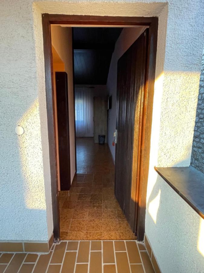 Apartment Ado Селце Екстериор снимка