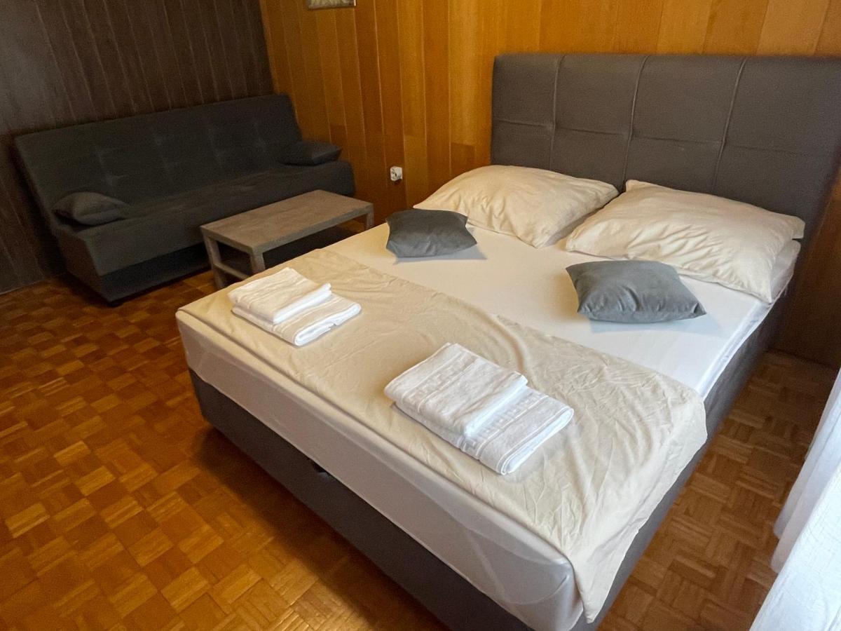 Apartment Ado Селце Екстериор снимка